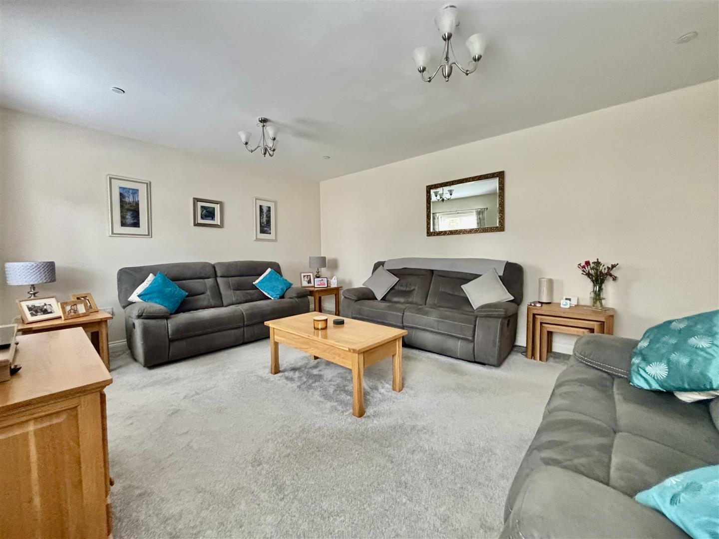 Voylart Close, Dunvant, Swansea